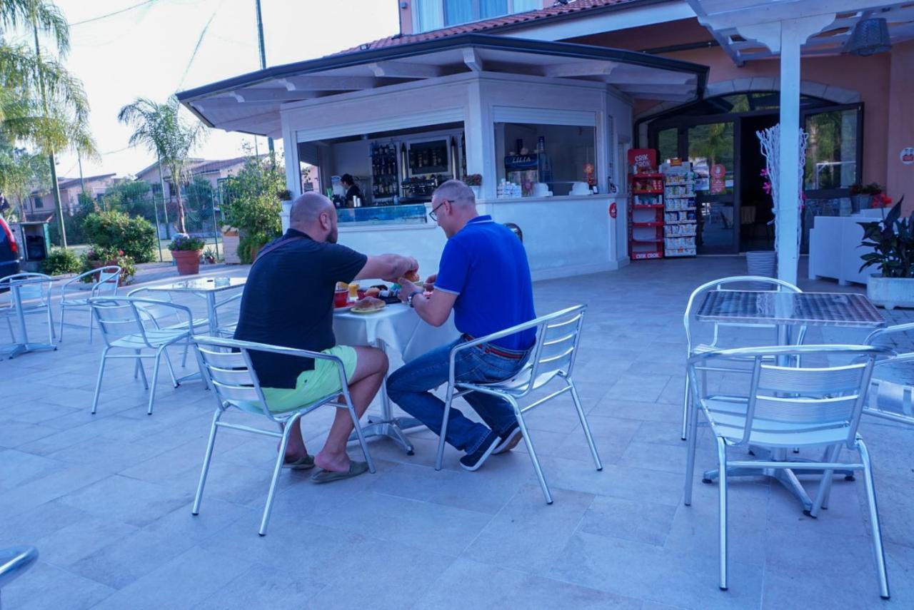 Kavani Pizzo  Esterno foto